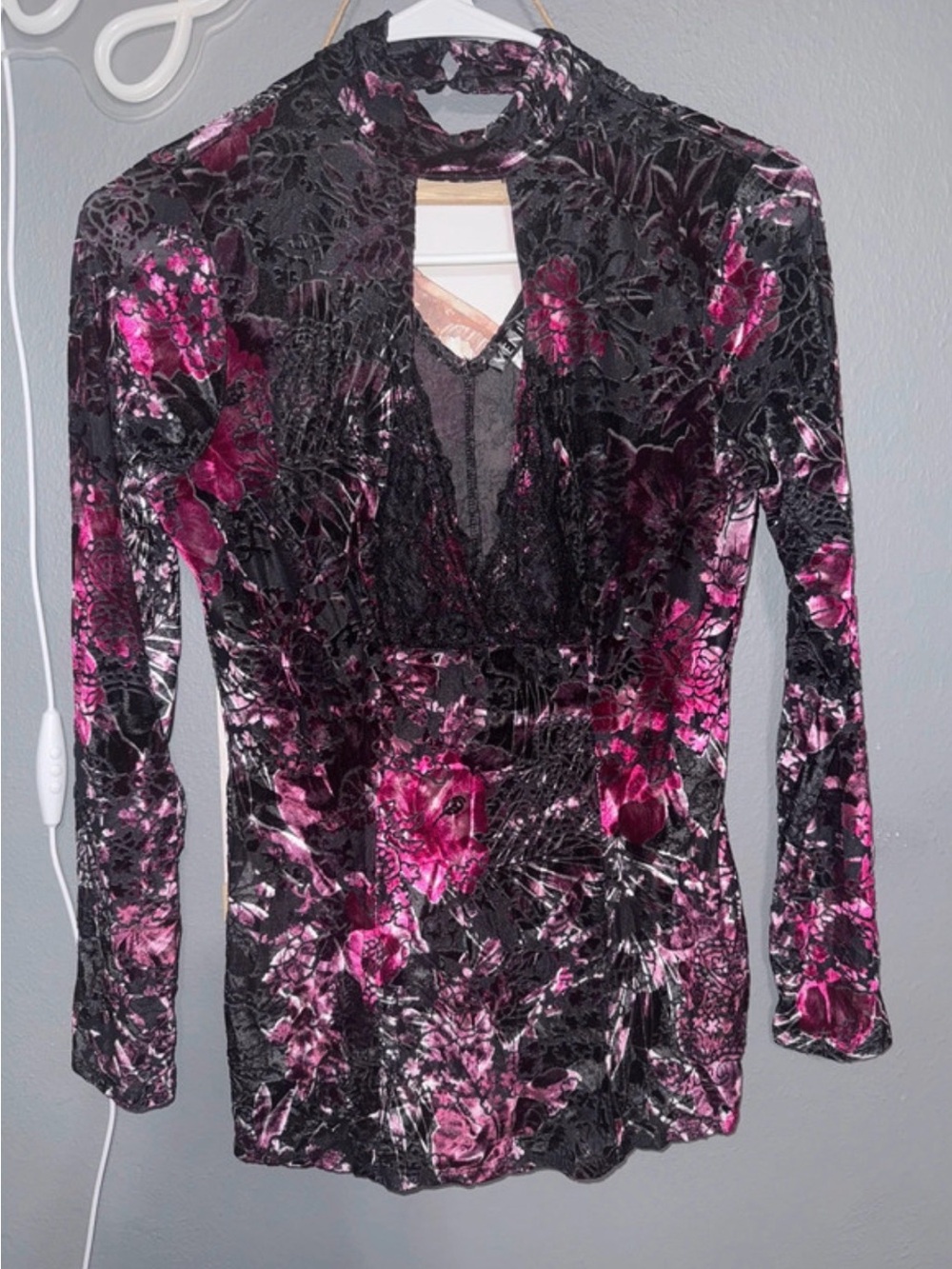 VENUS Black Velvet Floral Keyhole Chemise with Magenta Accents